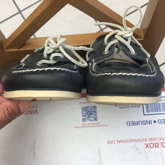 Sperry Top-Sider sizing 12/M blue white stitching used - Picture 12 of 14